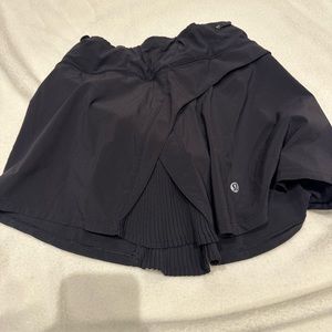 Lululemon Black Pleated Skirt